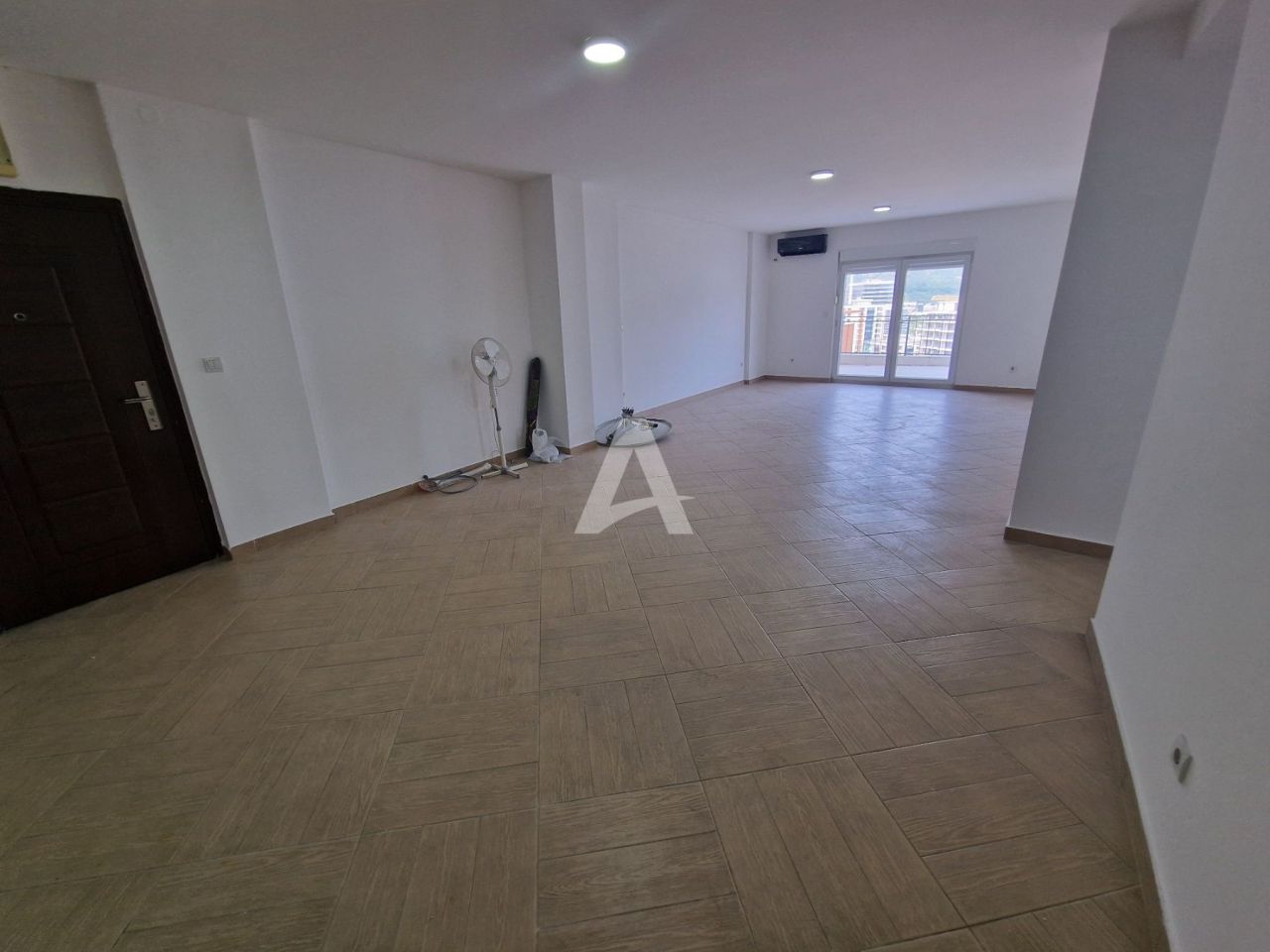 Apartment in Budva, Montenegro, 150 m2 - Foto 1