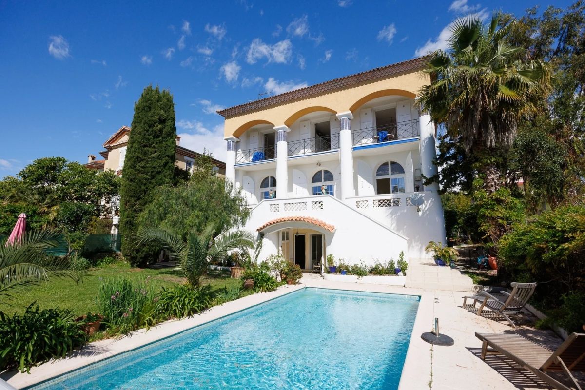 Villa in Nizza, Frankreich, 303 m2 - Foto 1