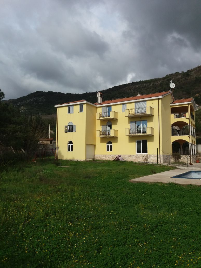 Villa in Kavač, Montenegro, 700 m2 - Foto 1