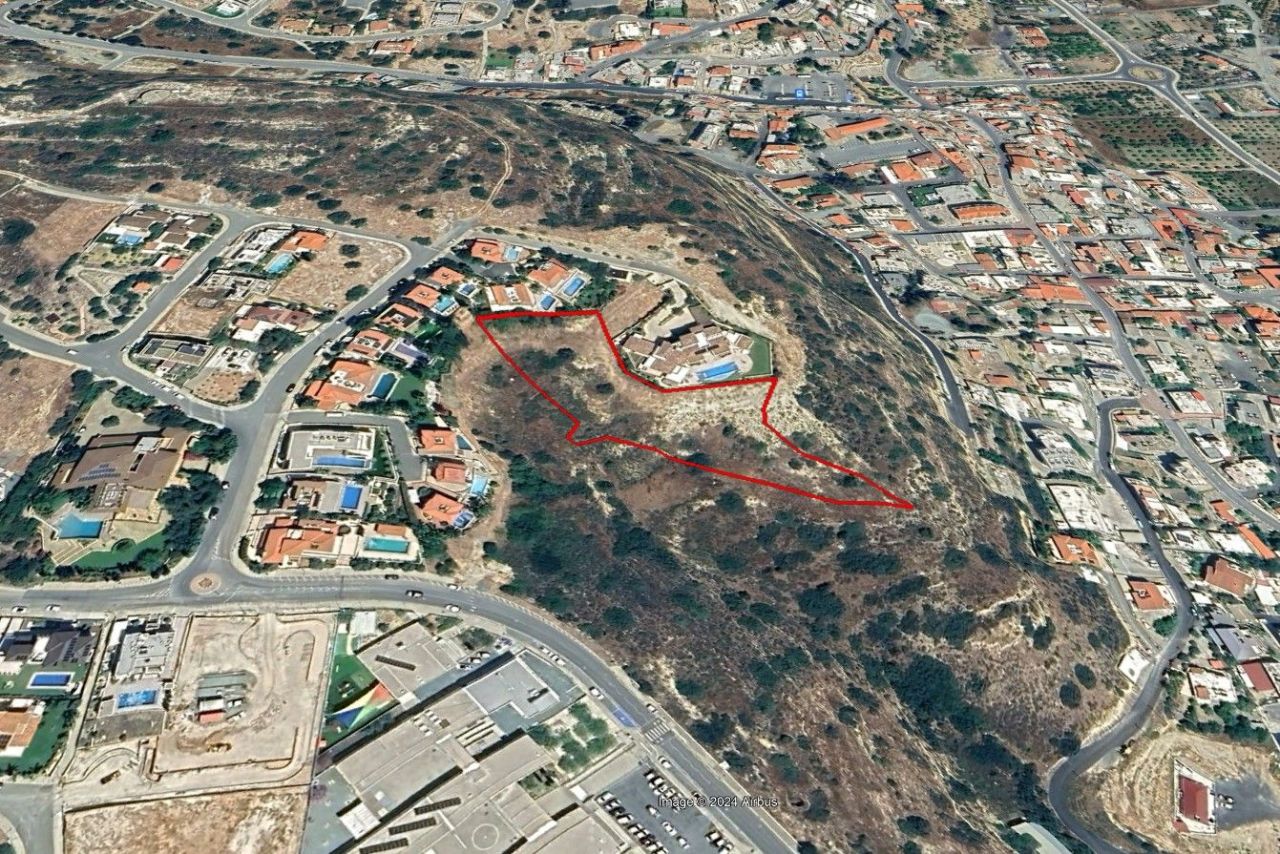 Terrain à Limassol, Chypre, 4 856 m2 - image 1