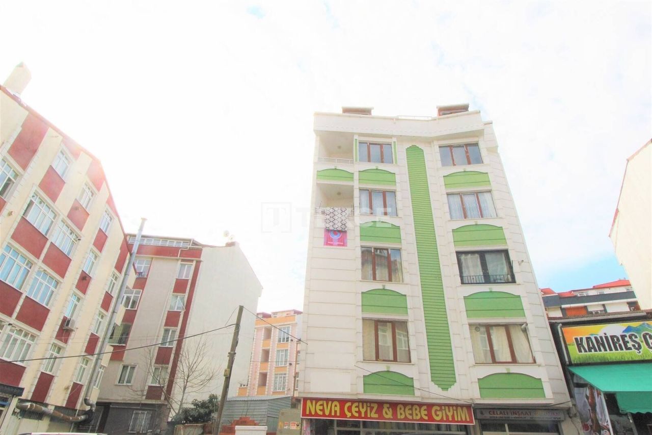 Apartment in Arnavutkoy, Turkey, 206 sq.m - picture 1