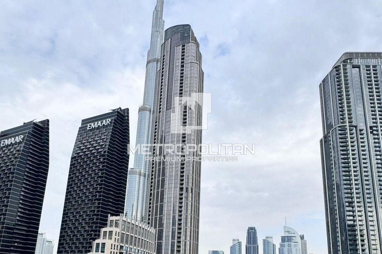 Apartment in Dubai, UAE, 153 sq.m - picture 1
