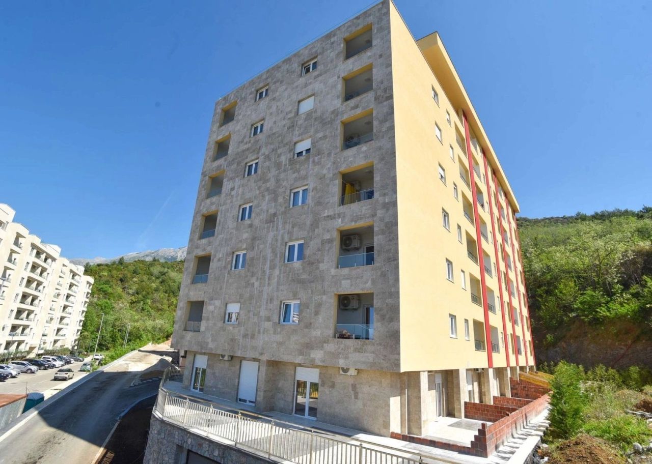 Wohnung in Becici, Montenegro, 43 m2 - Foto 1