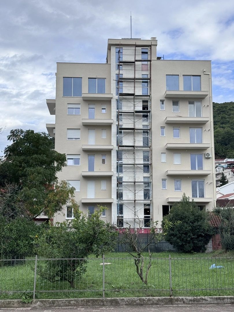 Wohnung in Budva, Montenegro, 52 m2 - Foto 1