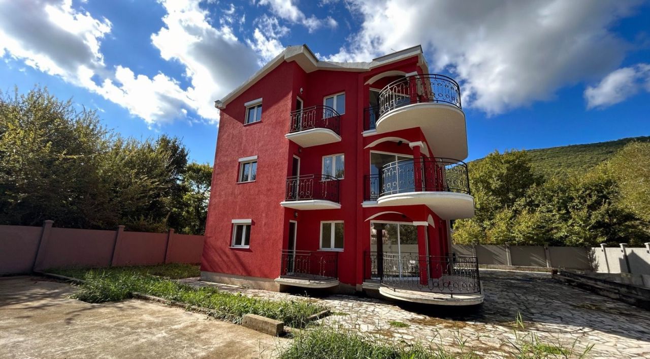 Wohnung in Lastva, Montenegro, 79 m2 - Foto 1