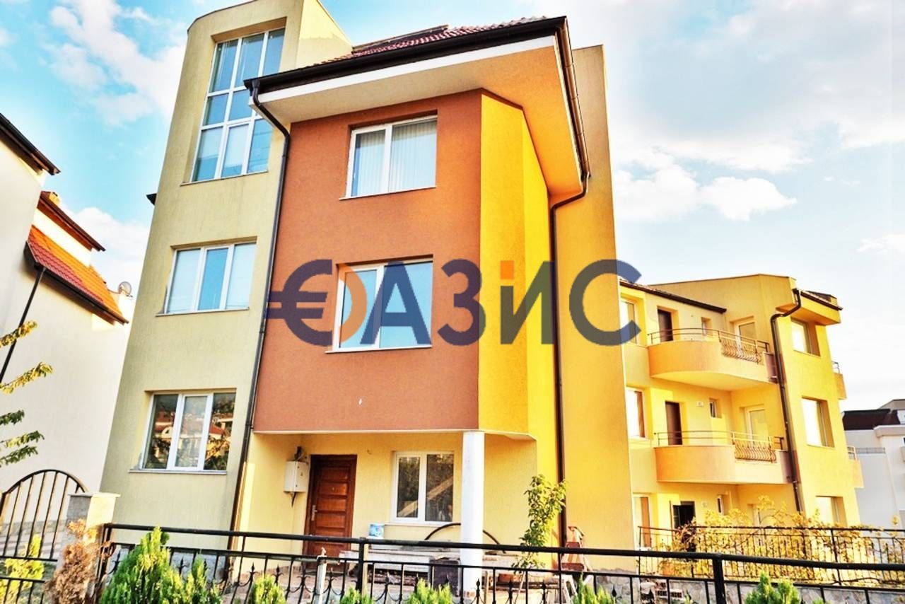Maison à Sveti Vlas, Bulgarie, 473 m2 - image 1