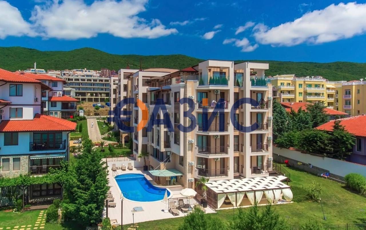 Apartment in Sveti Vlas, Bulgaria, 88.2 sq.m - picture 1