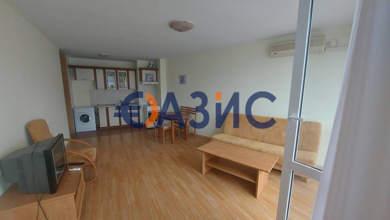 Apartment in Elenite, Bulgaria, 107 sq.m - picture 1