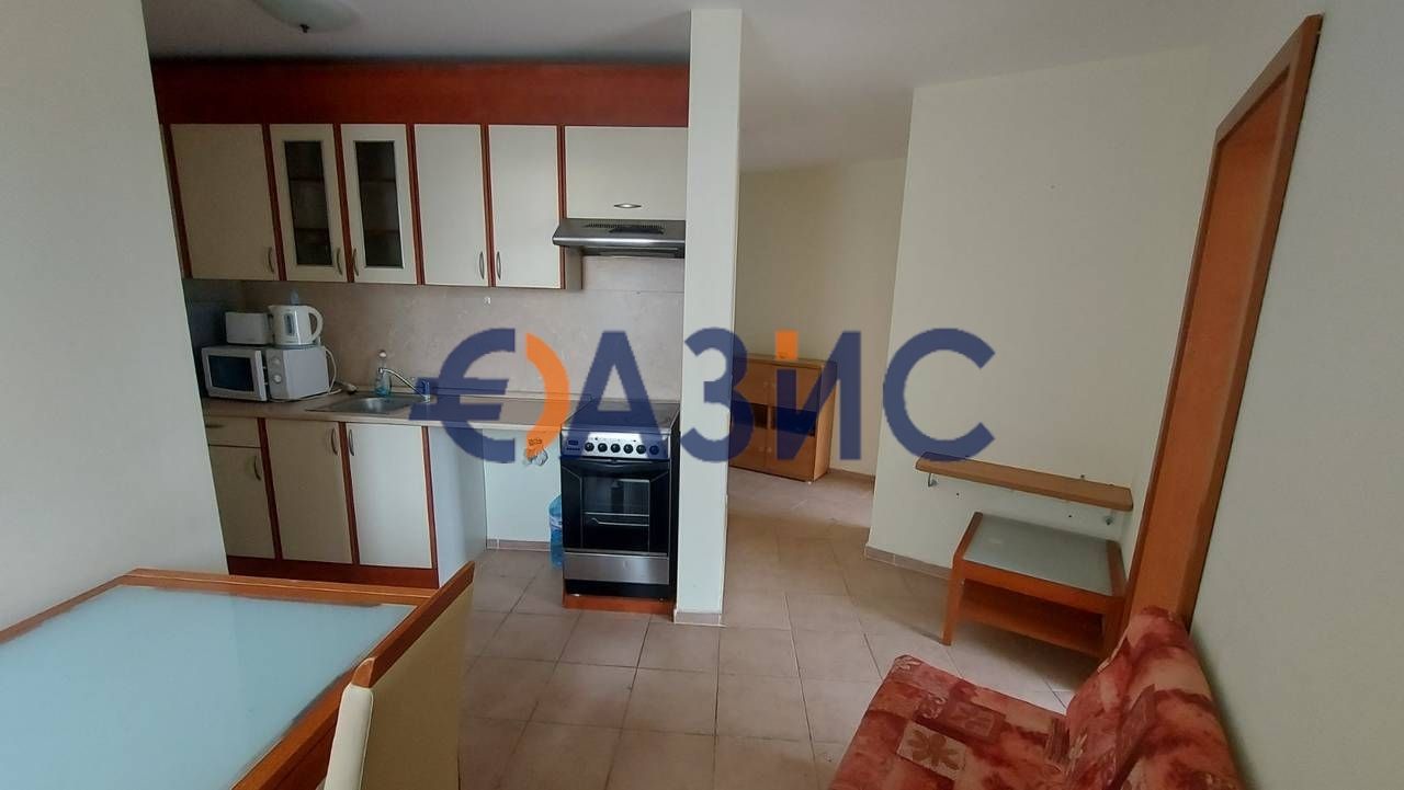 Apartment in Sveti Vlas, Bulgaria, 63 sq.m - picture 1