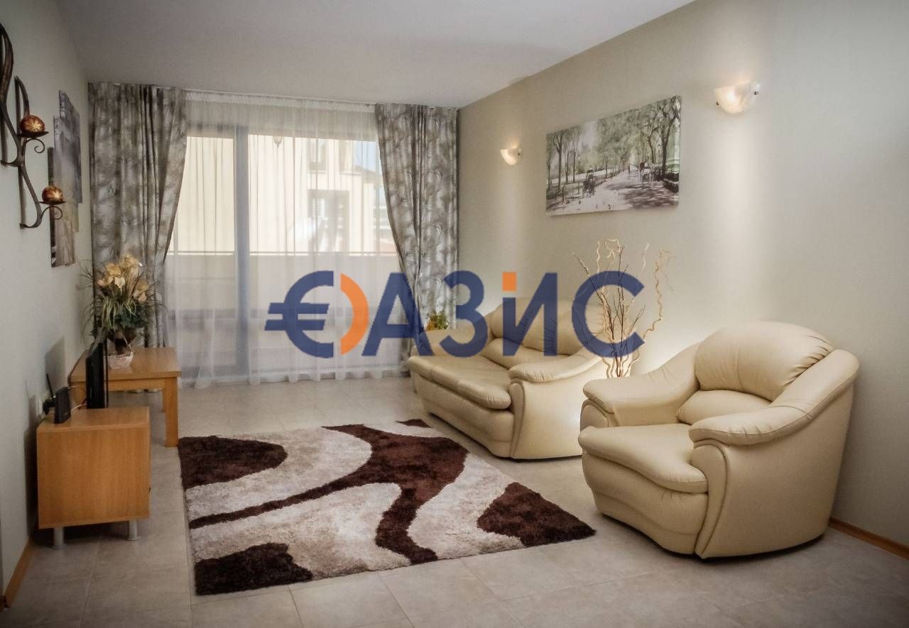 Appartement à Slantchev Briag, Bulgarie, 84 m2 - image 1