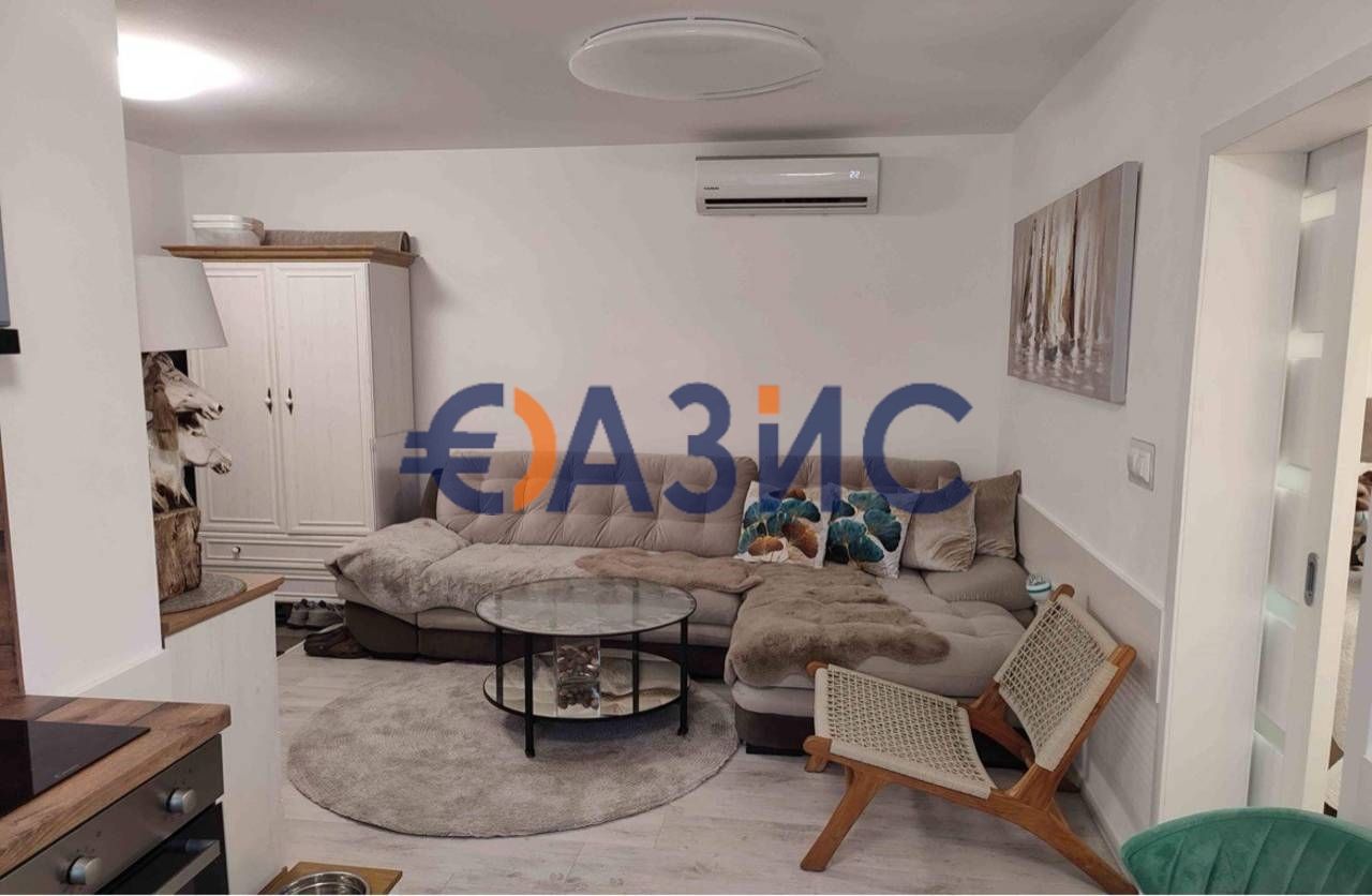 Apartment in Sveti Vlas, Bulgaria, 47.8 sq.m - picture 1