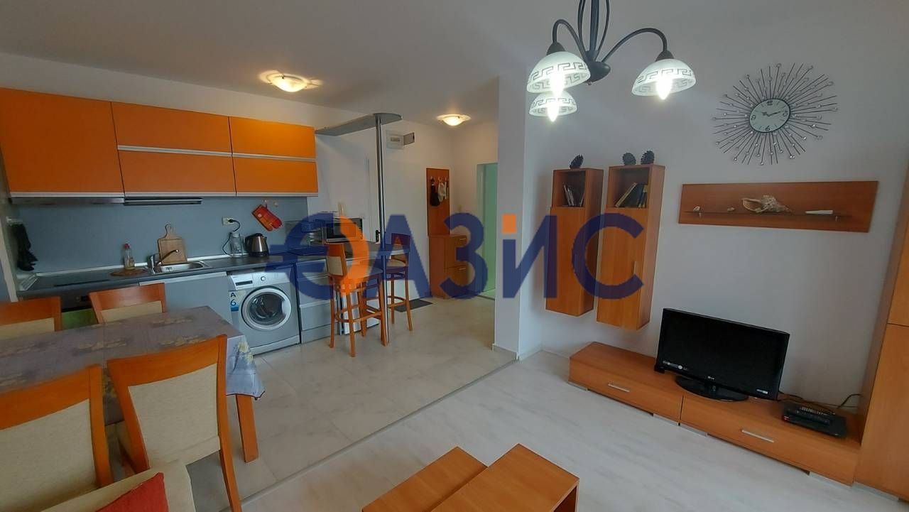 Apartment in Sveti Vlas, Bulgaria, 59 sq.m - picture 1