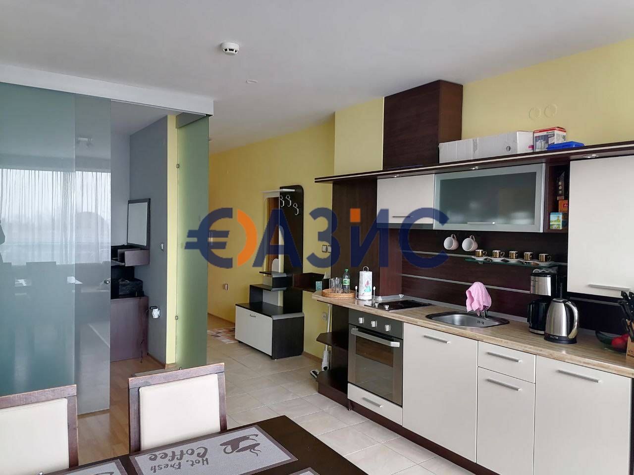 Apartment in Pomorie, Bulgaria, 64 sq.m - picture 1