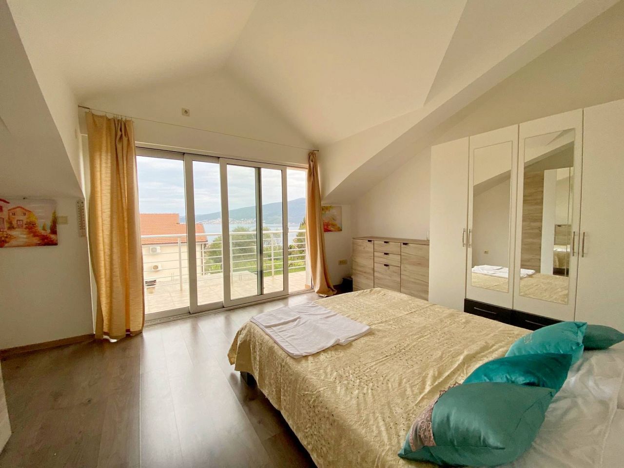 Wohnung in Herceg-Novi, Montenegro, 120 m2 - Foto 1