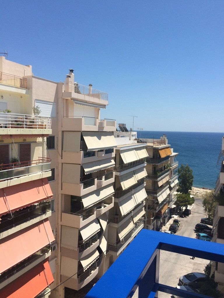 Flat in Pireas, Greece, 110 sq.m - picture 1