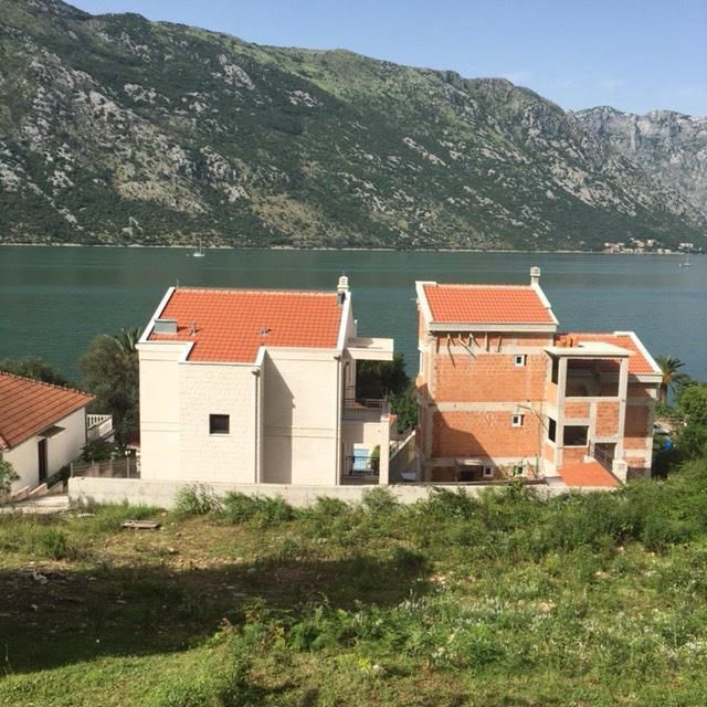 Grundstück in Stoliw, Montenegro, 800 m2 - Foto 1