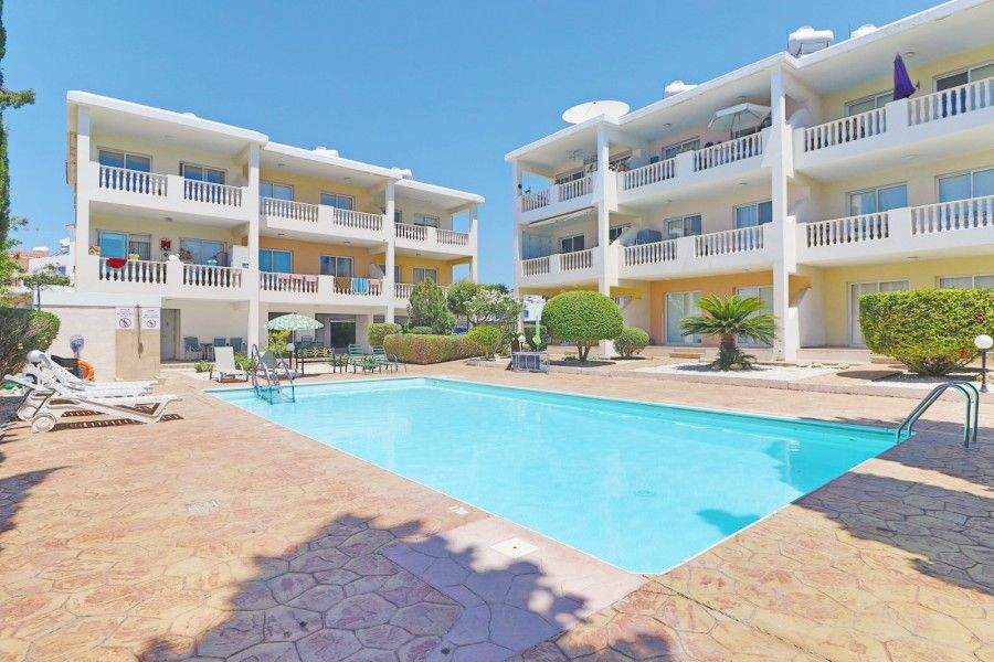 Apartment in Paphos, Cyprus, 92 sq.m - picture 1