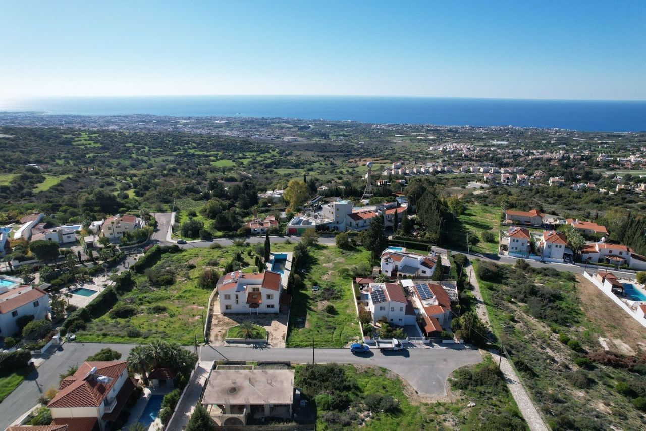 Terrain à Paphos, Chypre, 1 190 m2 - image 1