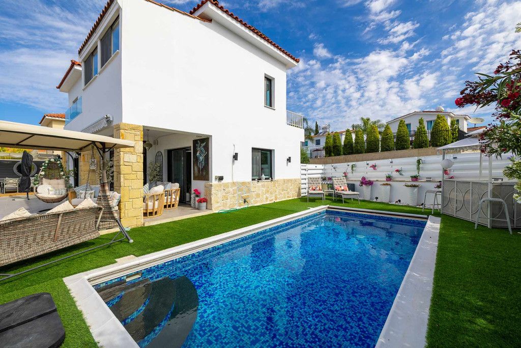 Villa in Paphos, Cyprus, 167 m² - picture 1