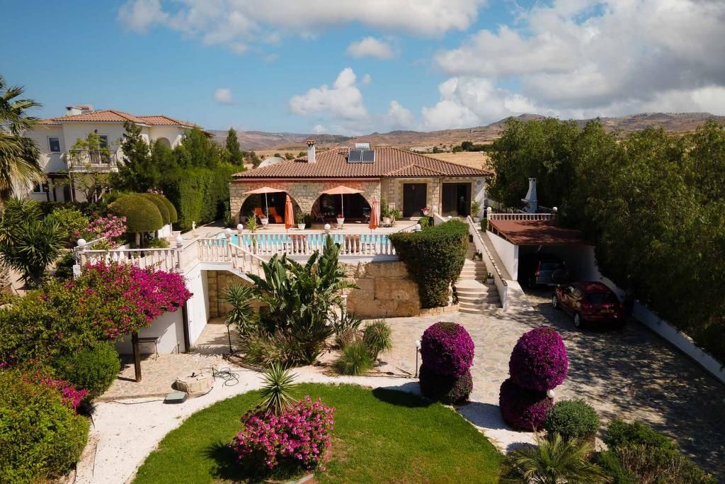 Villa in Paphos, Cyprus, 202 sq.m - picture 1