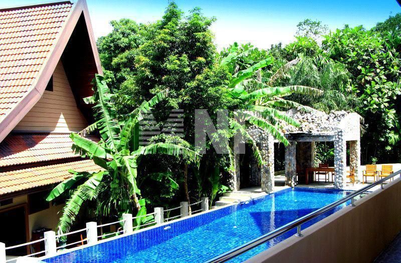 Townhouse in Phuket, Thailand, 6 502 sq.m - picture 1