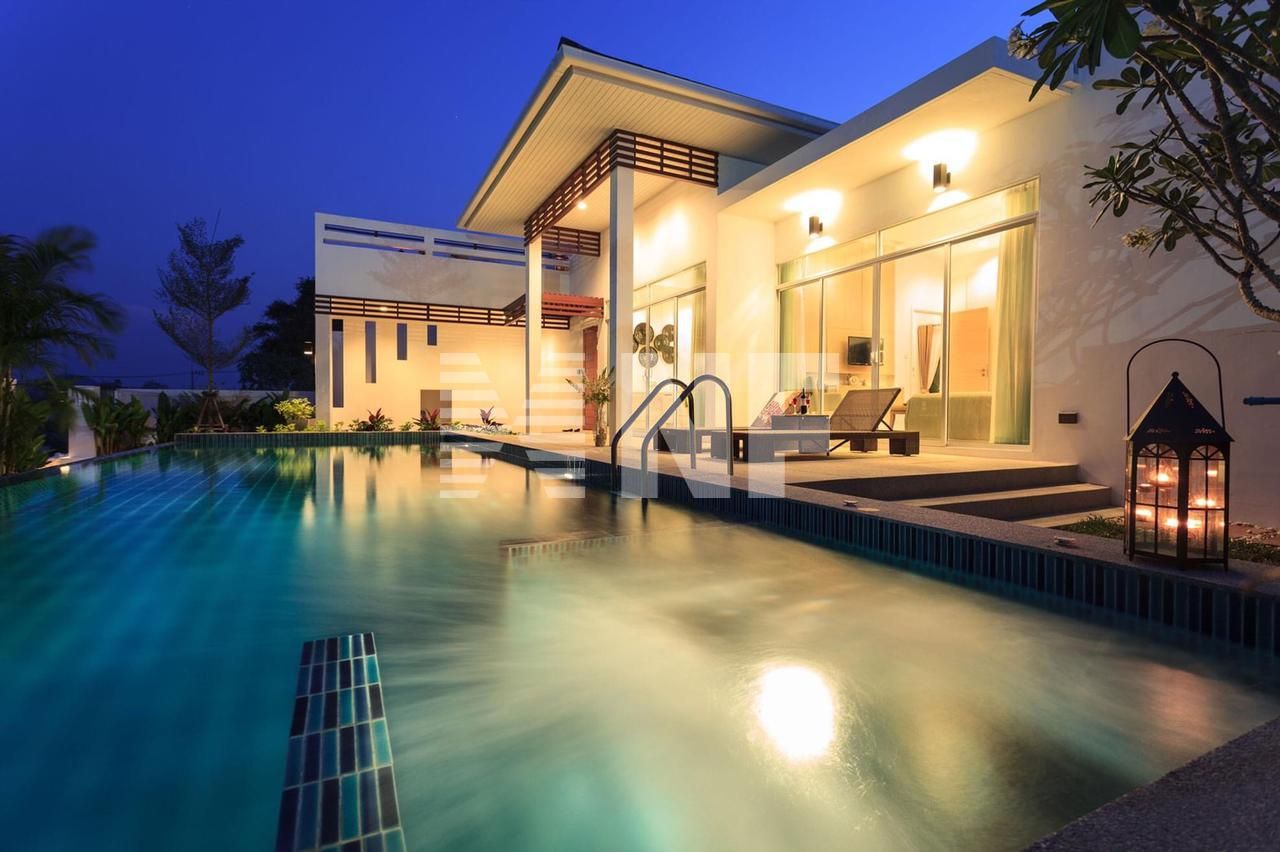 Villa à Hua Hin, Thaïlande, 165 m2 - image 1