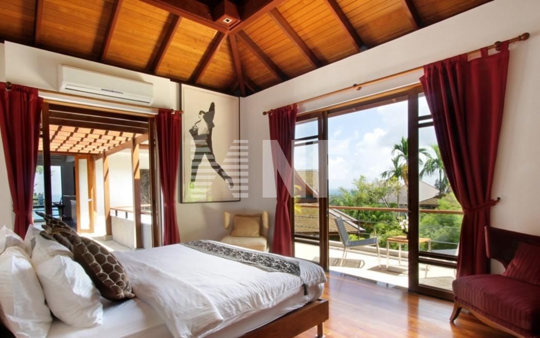 Villa in Phuket, Thailand, 1 800 sq.m - picture 1