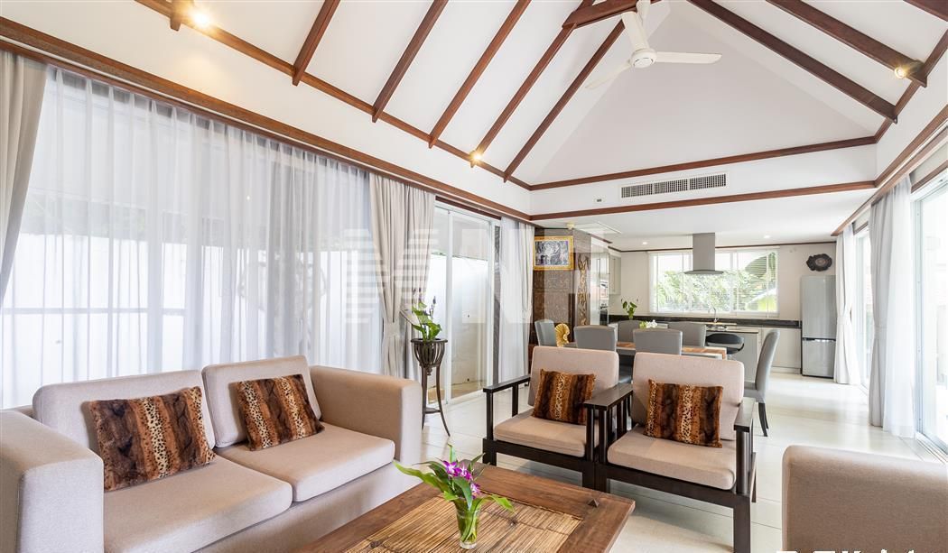 Villa in Phuket, Thailand, 444 m² - picture 1