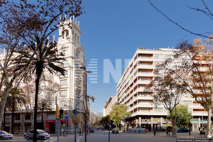 Tienda en Barcelona, España, 527 m2 - imagen 1