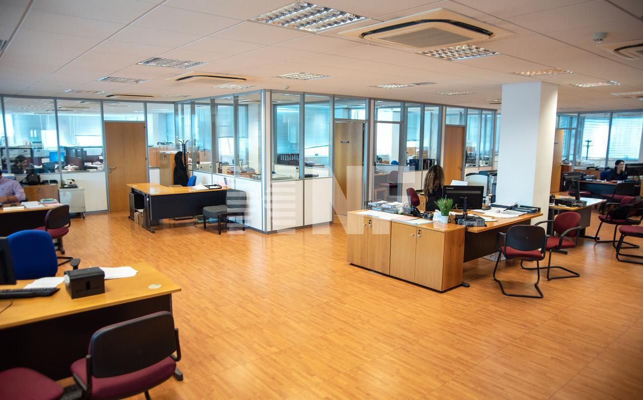 Büro in Limassol, Zypern, 464 m2 - Foto 1