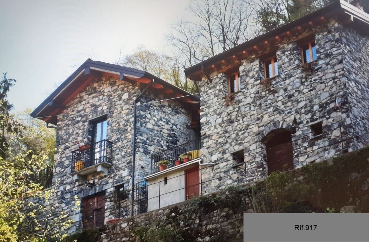Casa por Lago de Lugano, Italia, 225 m2 - imagen 1