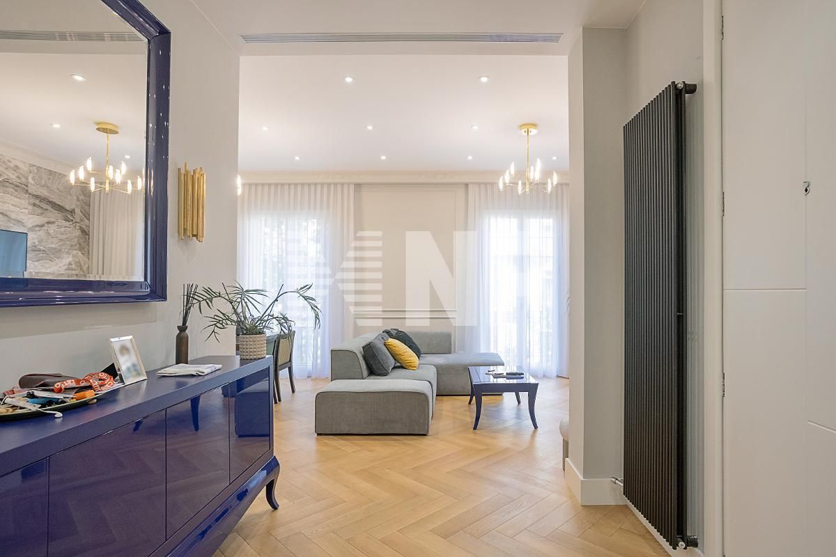 Flat in Barcelona, Spain, 134 sq.m - picture 1