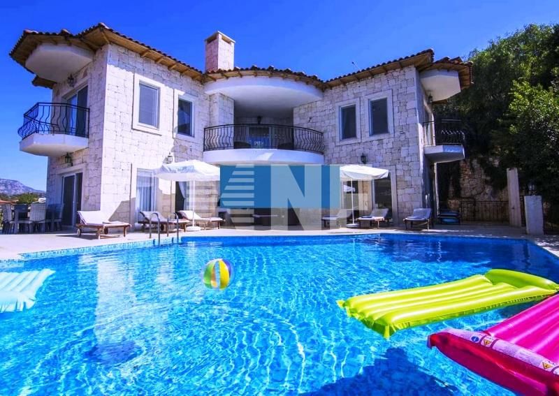 Villa in Antalya, Turkey, 245 sq.m - picture 1