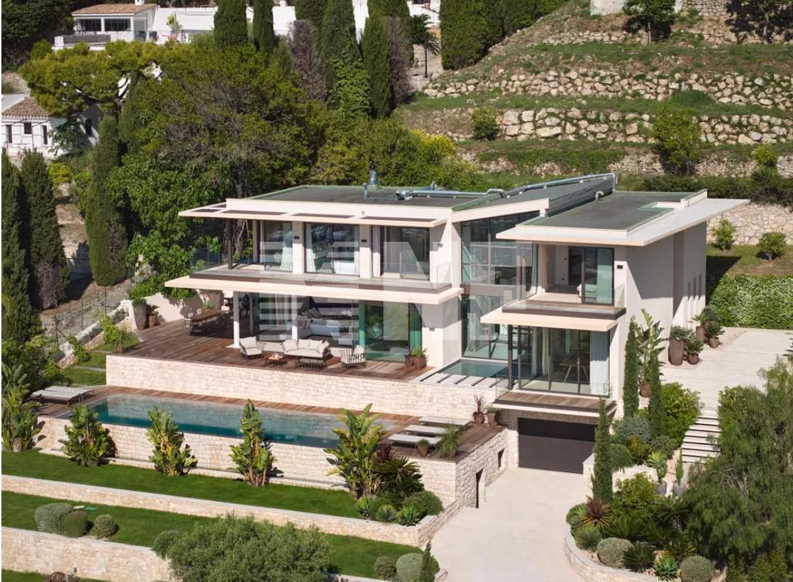 Villa à Cannes, France - image 1