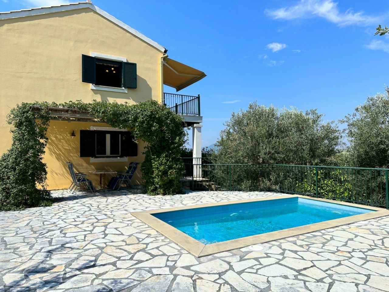 House on Corfu, Greece, 107 sq.m - picture 1