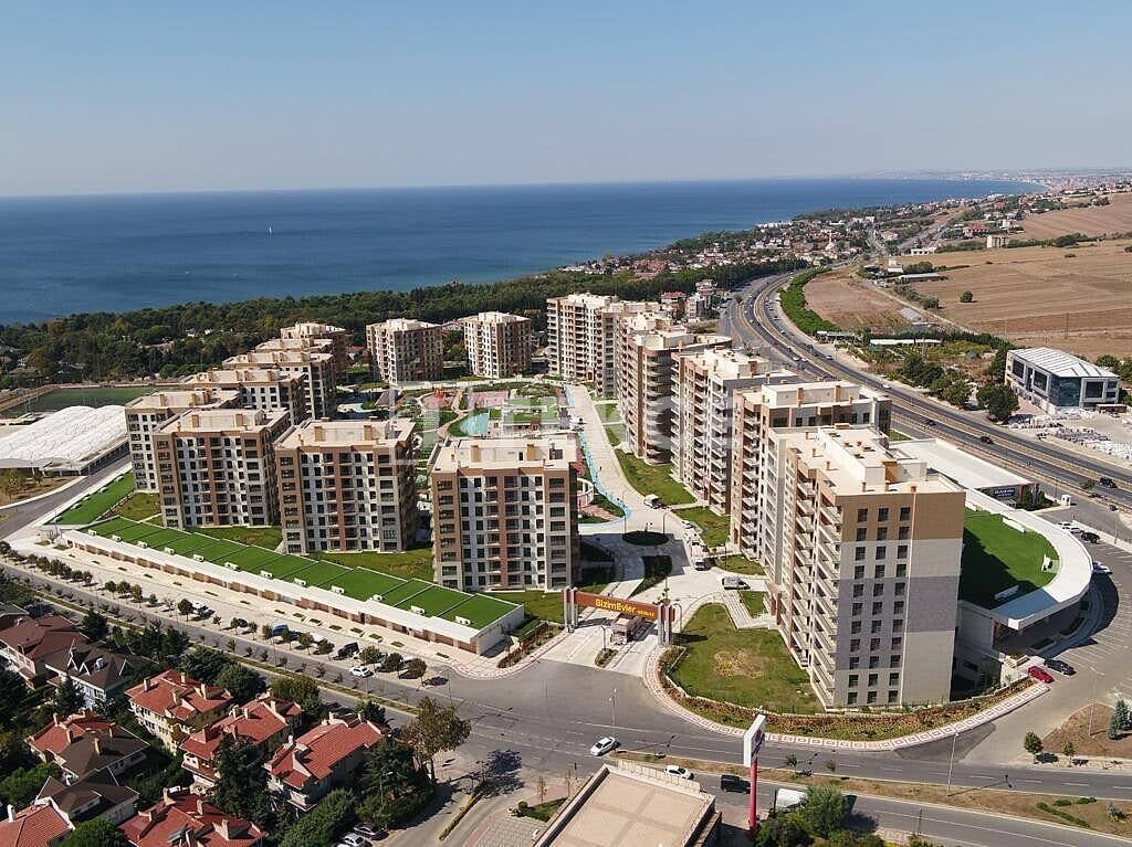 Apartment in Istanbul, Turkey, 172 sq.m - picture 1