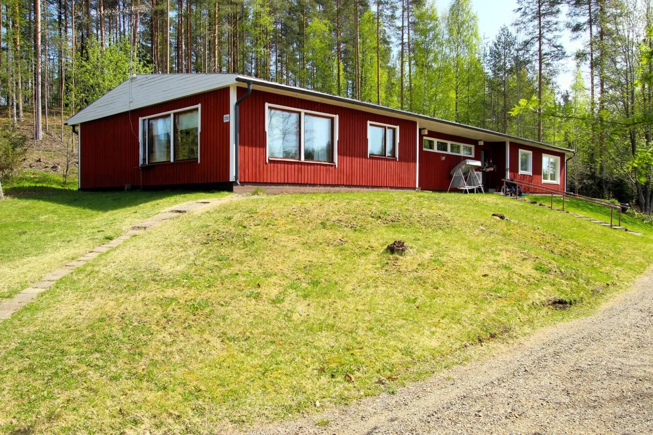 Casa en Kontiolahti, Finlandia, 108 m2 - imagen 1