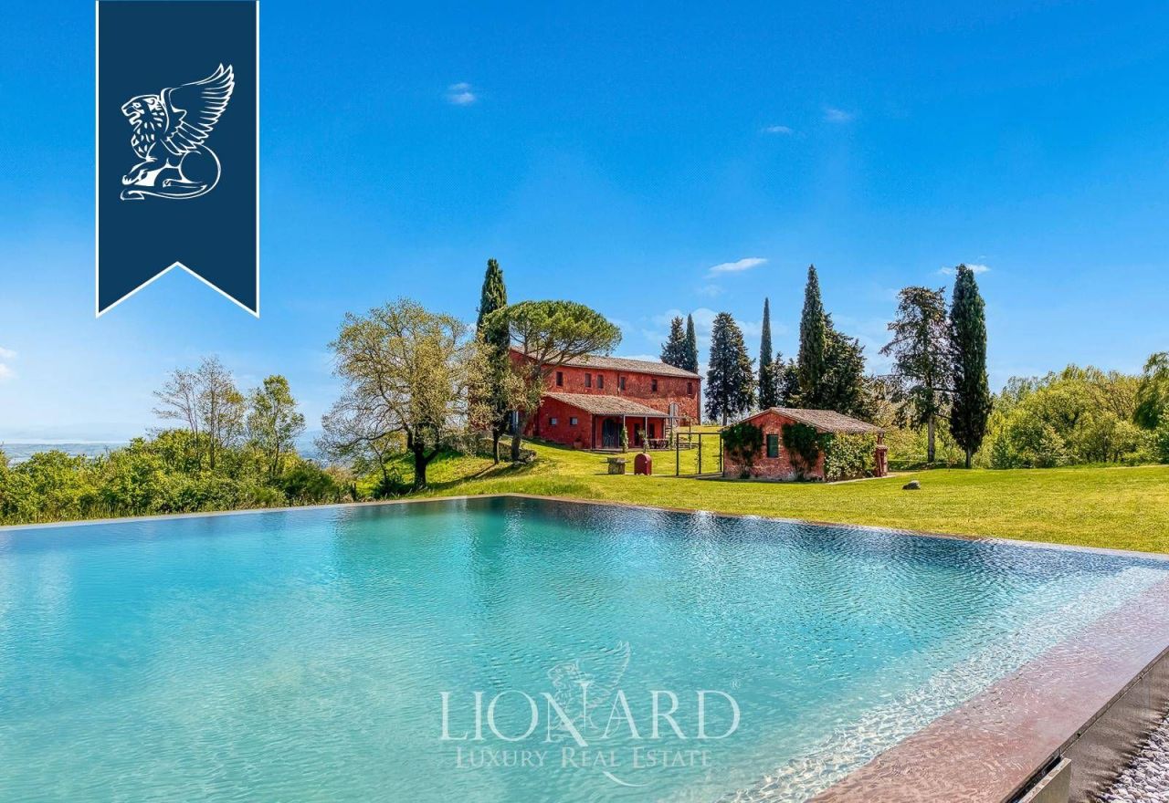 Villa en Chianciano Terme, Italia, 686 m2 - imagen 1