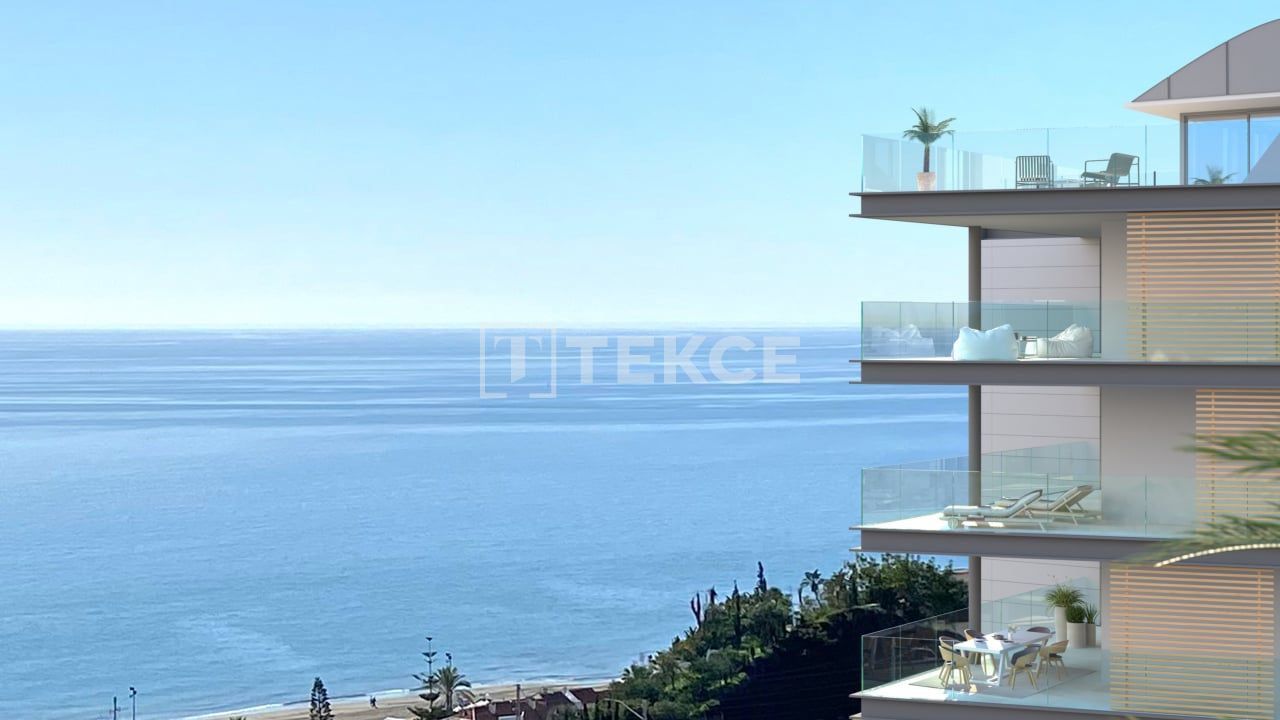 Penthouse in Fuengirola, Spain, 125 sq.m - picture 1