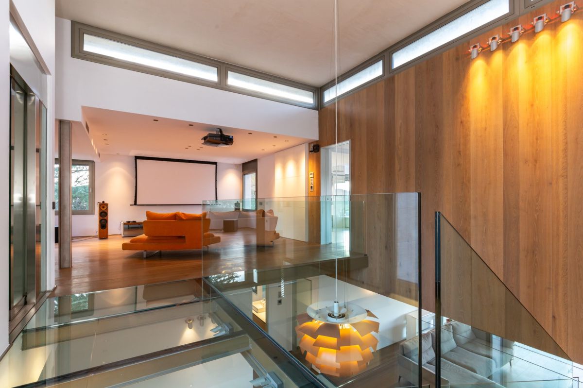 House in Barcelona, Spain, 625 sq.m - picture 1