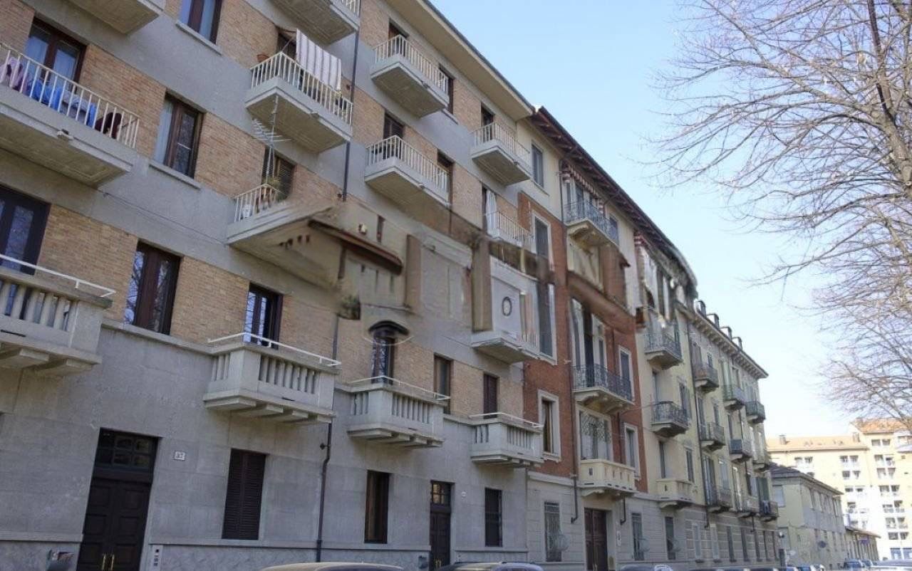 Appartement à Turin, Italie, 45 m2 - image 1