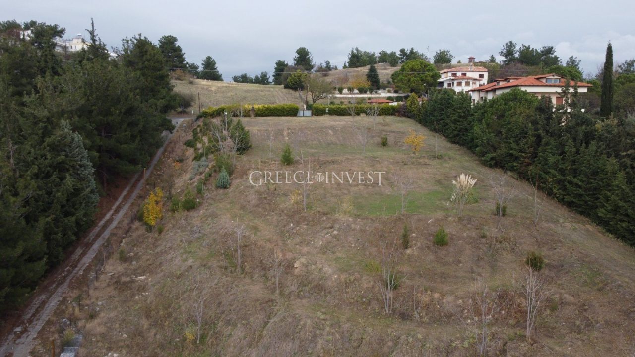 Land in Thessaloniki, Greece, 5 200 sq.m - picture 1