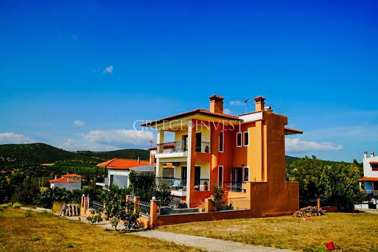 Haus in Chalkidiki, Griechenland, 200 m2 - Foto 1