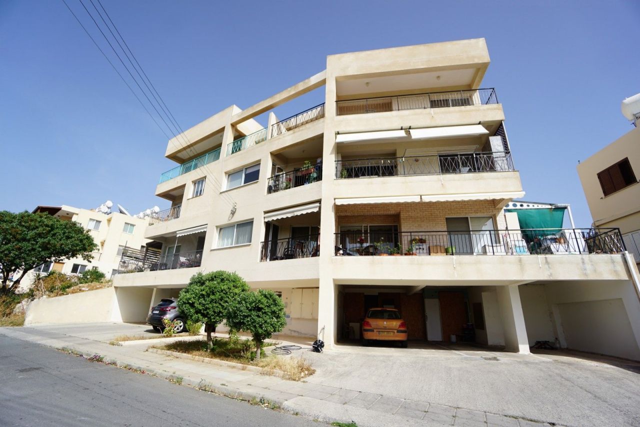 Apartment in Paphos, Cyprus, 85 sq.m - picture 1