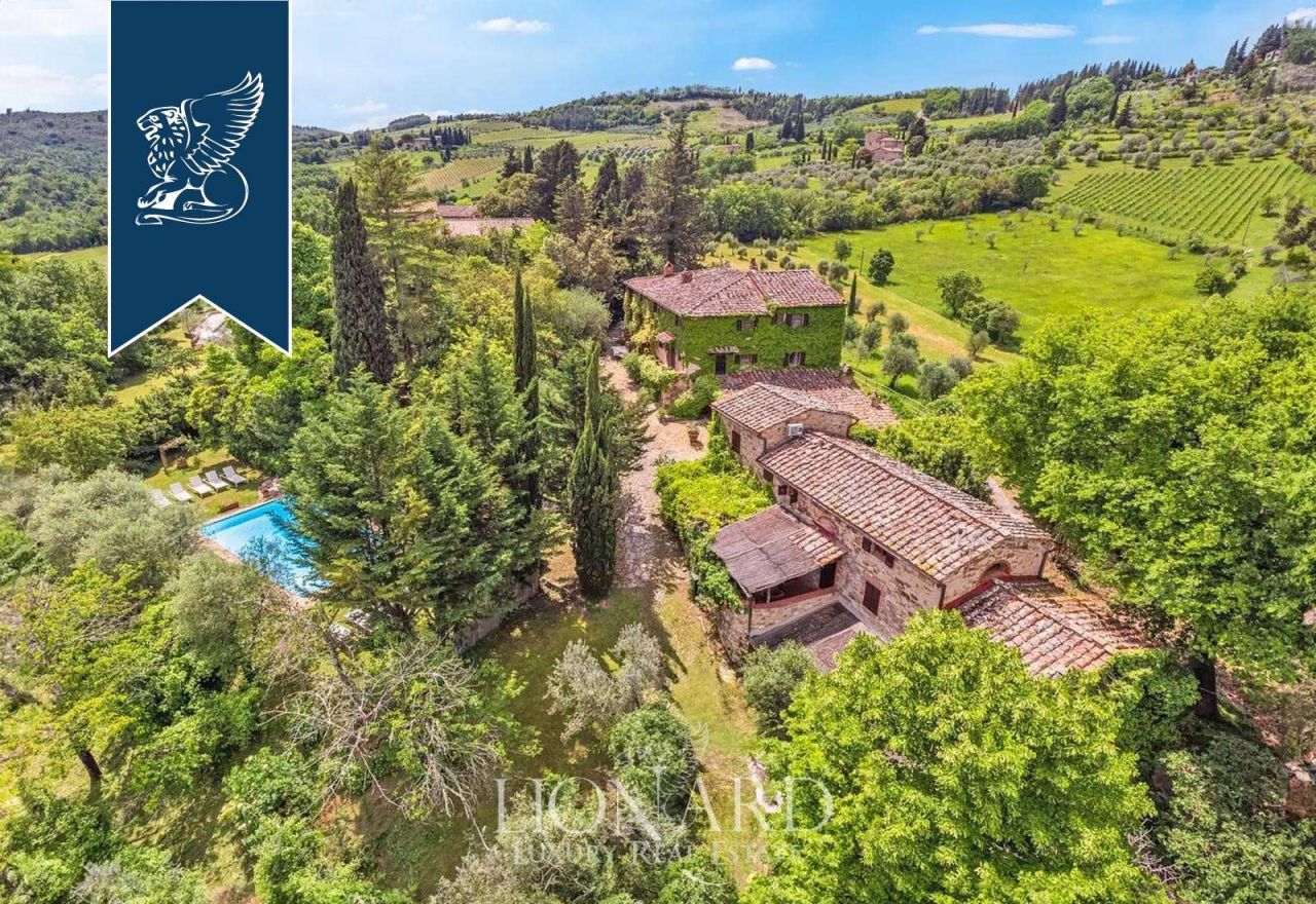 Villa in Greve in Chianti, Italy, 720 sq.m - picture 1