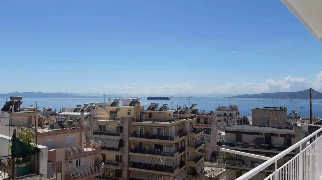 Flat in Pireas, Greece, 50 sq.m - picture 1