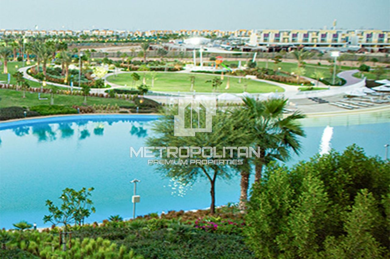 Villa à Dubaï, EAU, 152 m2 - image 1