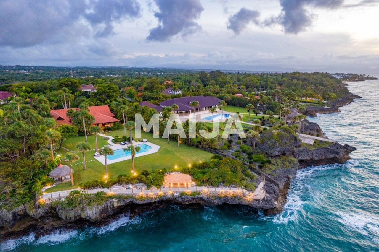 Villa in Cabarete, Dominican Republic, 511 sq.m - picture 1