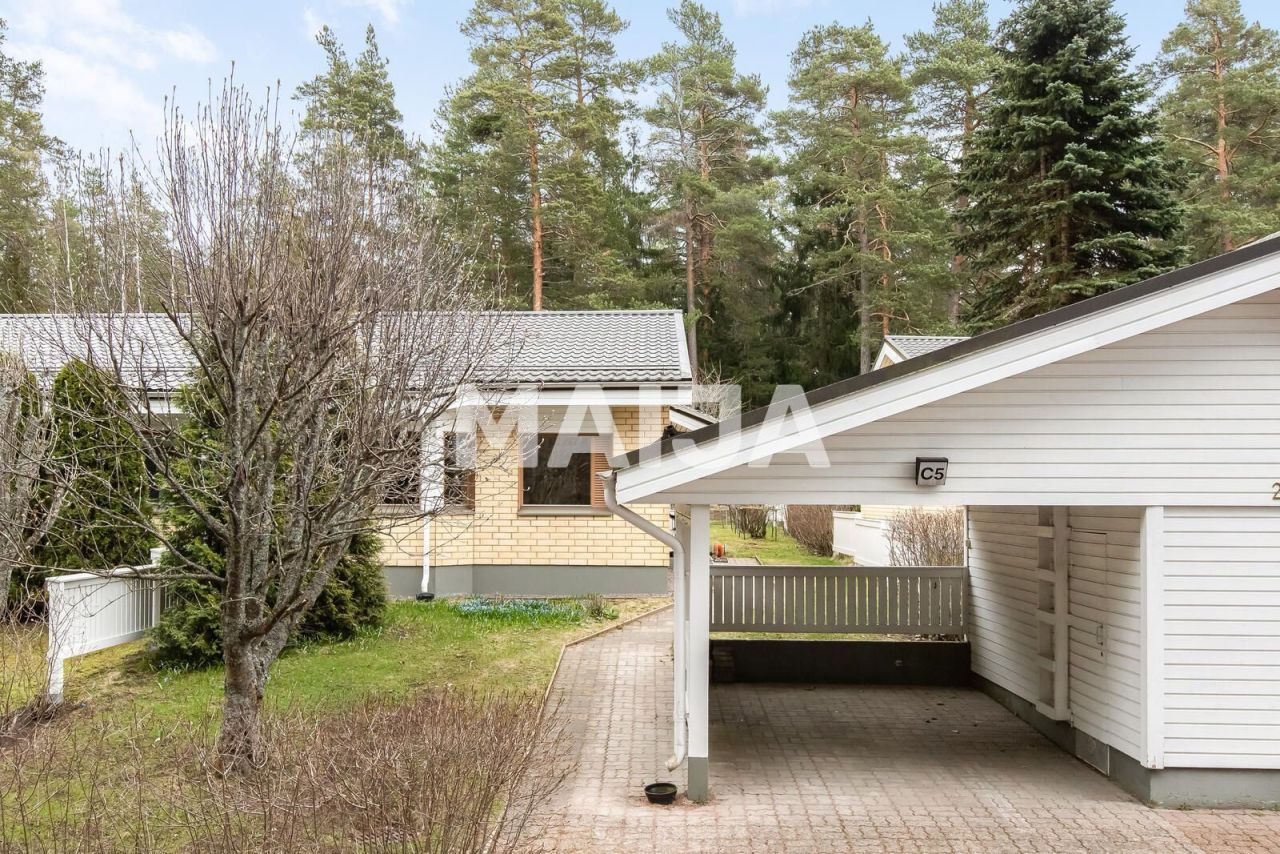 Flat in Kotka, Finland, 57 sq.m - picture 1