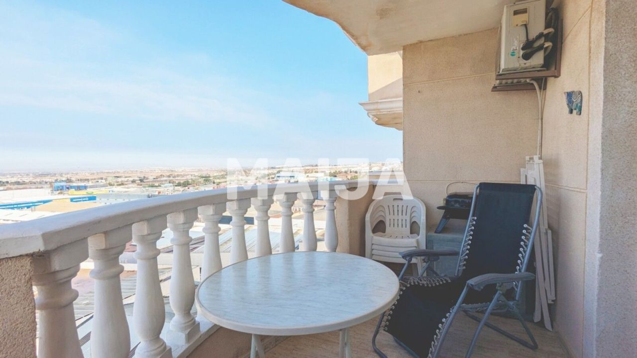 Apartment in Torrevieja, Spain, 61 sq.m - picture 1